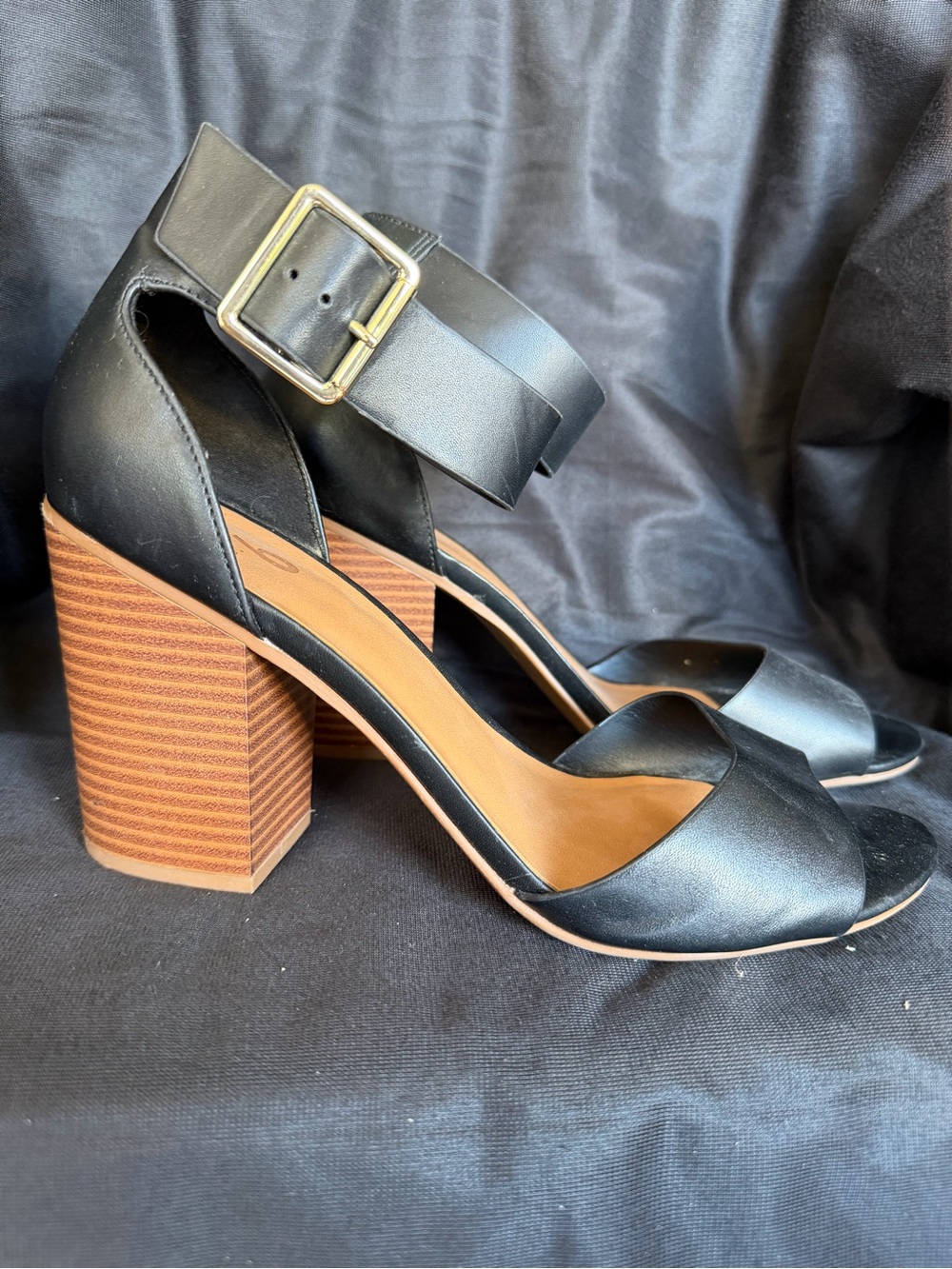 Mix No. 6 (Brand) size 9 M Block Heel Ankle Strap Sandals